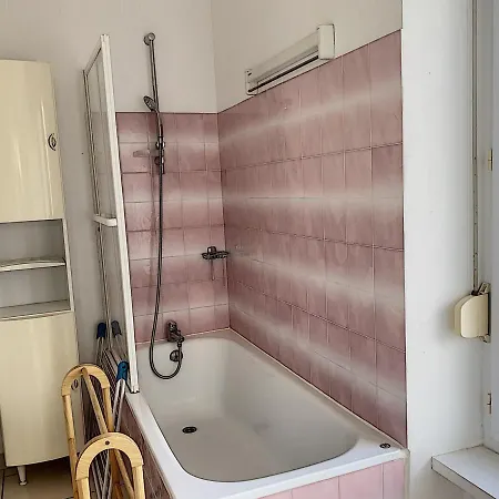 Apartment A Deux Pas De La Plage, Proche Commerces Avec Wifi Et Equipements Complets - Fr-1-361-40 *