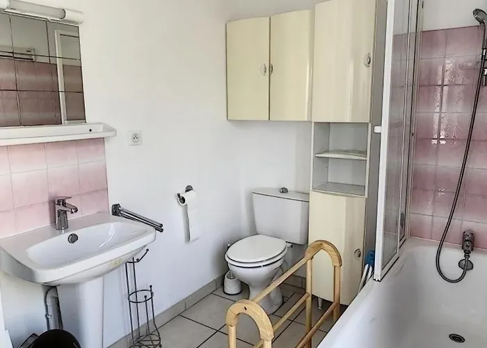 A Deux Pas De La Plage, Proche Commerces Avec Wifi Et Equipements Complets - Fr-1-361-40 * Saint-Pair-sur-Mer